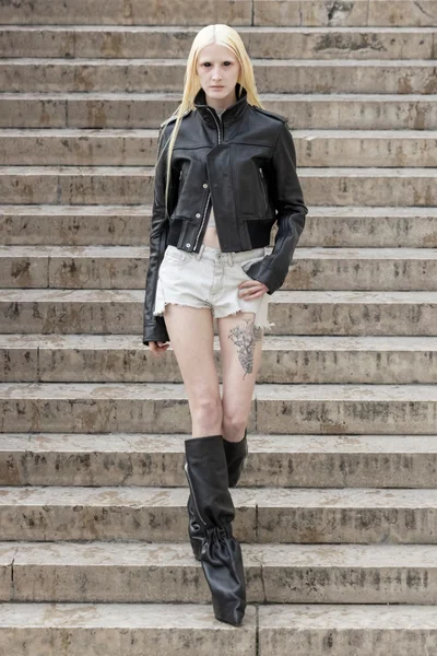 Look 36